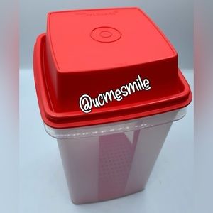 Tupperware Large Sheer/Red Pick-A-Deli Keeper